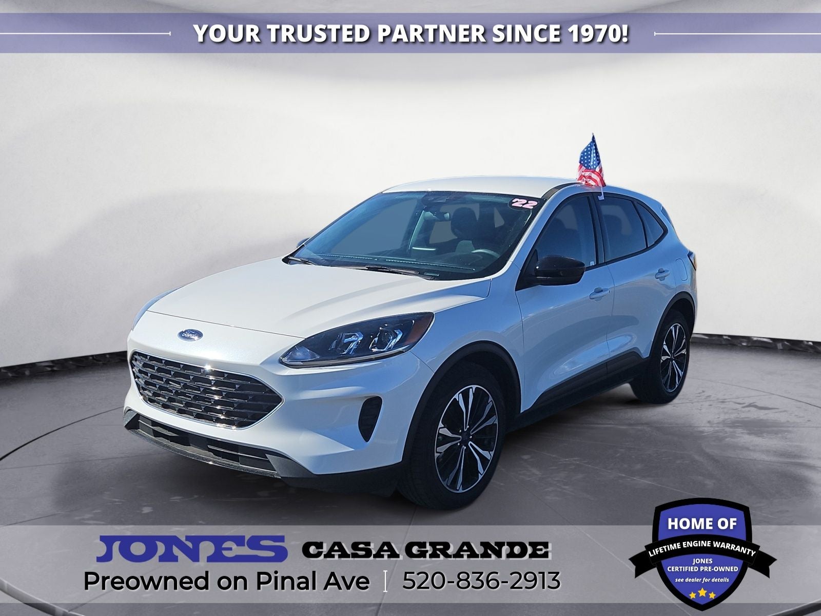 2022 Ford Escape SE in White Metallic — front three-quarter view