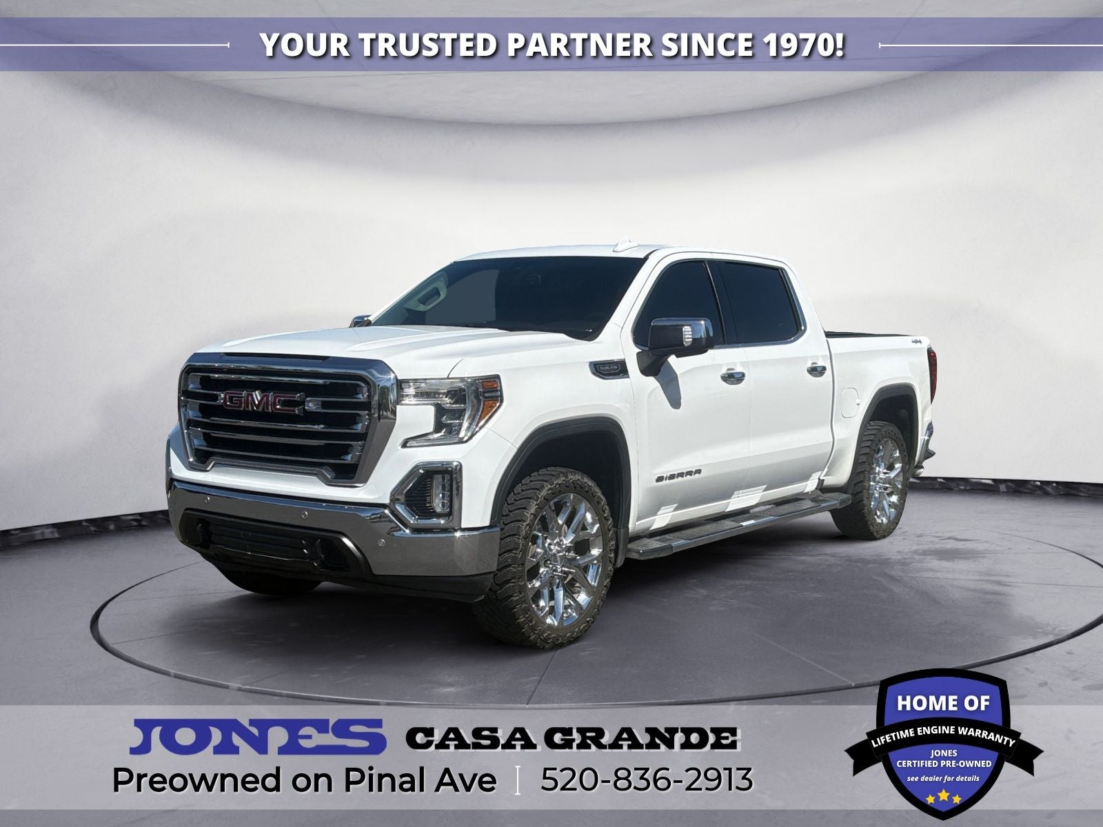 2019 GMC Sierra 1500 SLT in Summit White — front three-quarter view